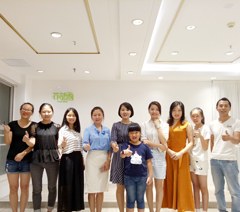 深圳菲诗国演讲口才培训中心轮播4