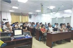 深圳市立安培训学校轮播2