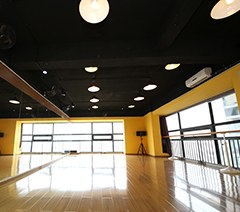 成都吉美舞蹈连锁培训中心轮播4
