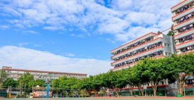 广州高新医药与食品技工学校轮播4