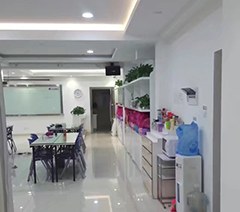 合肥左右职业培训学校轮播2