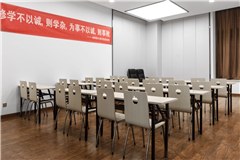 成都美大美学化妆培训学校轮播2