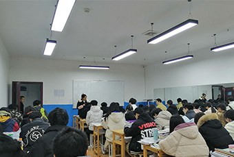 重庆精冠高考复读学校轮播2