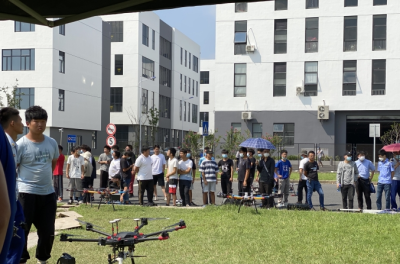 上海翰动无人机培训基地轮播5