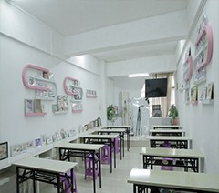 南宁丽竹职业培训学校轮播4