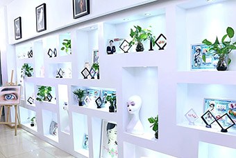 重庆艾琳艾美形象设计职业培训学校轮播3