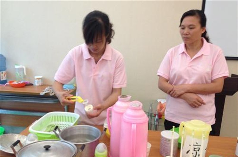 深圳娘家人母婴服务培训学校轮播2