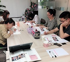 上海露茜英语培训中心轮播1
