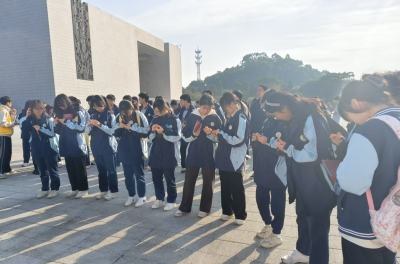 衡中立才复读学校轮播4