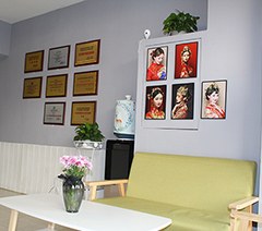 北京弗莱茵化妆培训学校轮播1