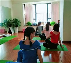 广州俪人瑜伽舞蹈培训中心轮播5