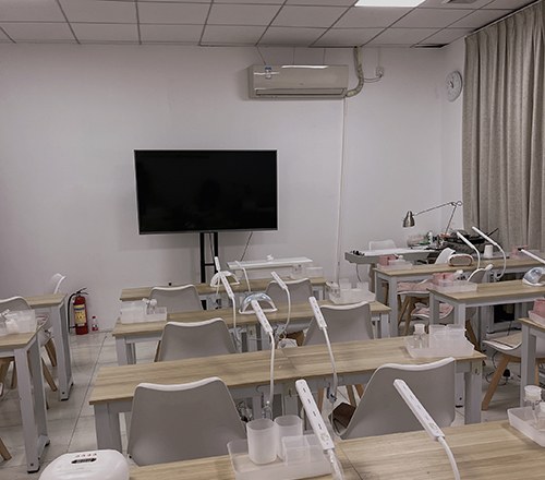 广州家和美学美甲技术培训商学院轮播4