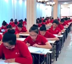 苏州甪直名人化妆美容美甲培训学校轮播3