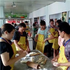 深圳飘飘香小吃培训中心轮播1