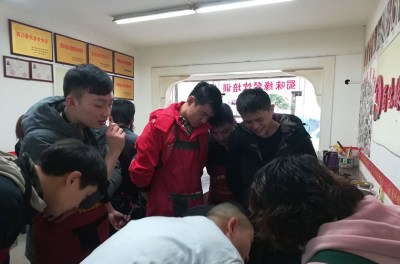 成都蜀味缘餐饮技能培训中心轮播5