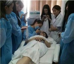 武汉Lovely Queen医美纹绣轮播4