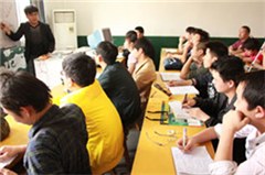 广州爱疯手机维修培训学校轮播4