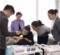 本色纹绣学院