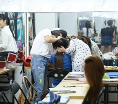 深圳市可人儿职业技能培训学校轮播2