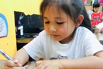 深圳小学美术波洛克创作培训班
