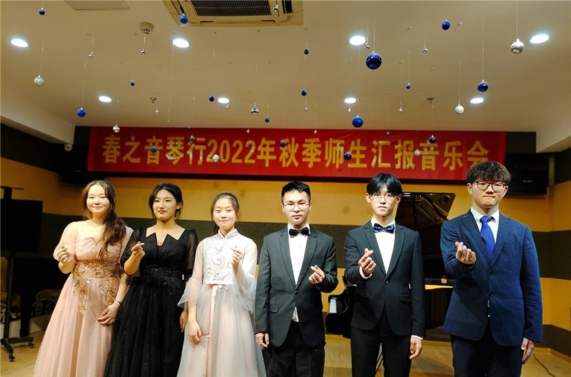 南京春之音艺考培训学校轮播1
