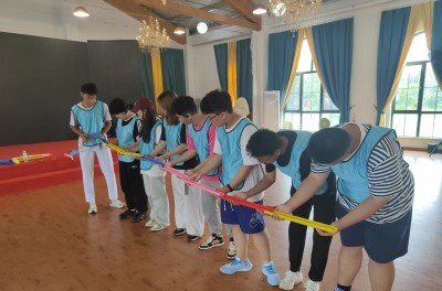 青岛中教蔚蓝科技教育轮播4