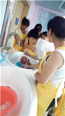 长沙珊华爱婴家政培训中心轮播2