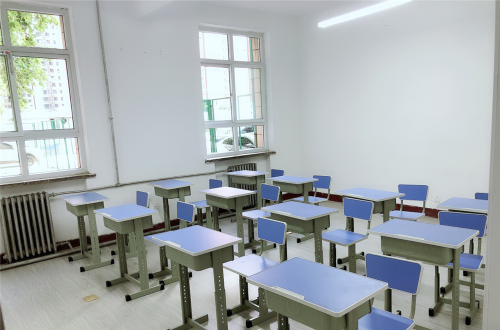 河北新畅想艺考培训学校轮播2