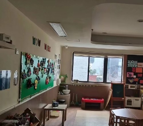 上海小小萌树青少儿法语教育环境