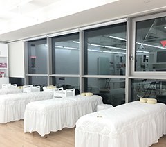 深圳谦和国际美容学院轮播2