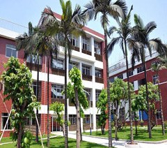 广州大学纺织服装学院轮播3