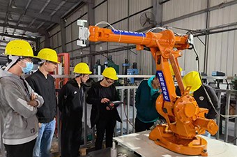 成都欧凱自动化职业技能培训学校轮播2