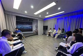 深圳艺术加培训学校轮播3