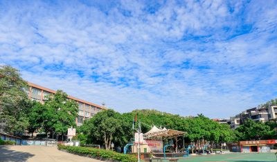 广州高新医药与食品技工学校轮播5