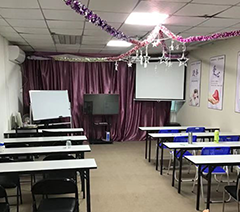 深圳家家月嫂母婴服务培训中心轮播2