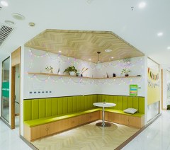 南京新视线小语种培训中心相册4