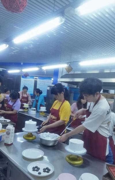 珠海资讯职业培训学校轮播3