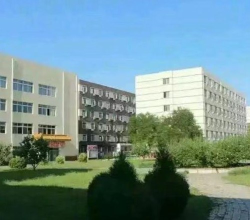 北大青鸟职业教育(北京华巨)授权校区轮播5
