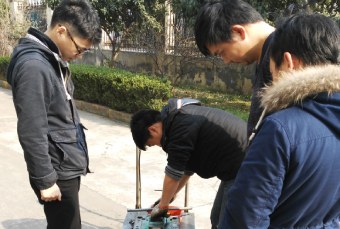 上海楷豪模具技术培训学校轮播4