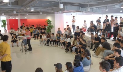 成都赤核教育轮播3