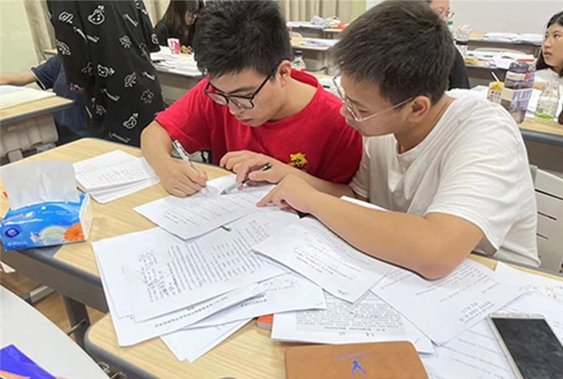 广州墨梓学堂轮播4