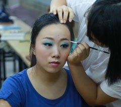 深圳市可人儿职业技能培训学校轮播3