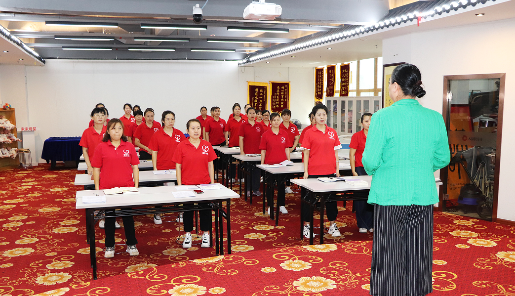 深圳家家母婴培训学院相册2