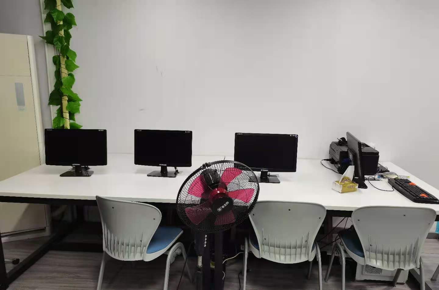 深圳匠心电商美工设计培训学校环境