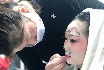 长沙星沙玲丽彩妆职业培训学校轮播4