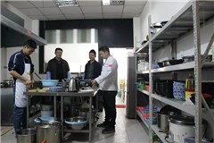 重庆杨厨餐饮管理培训学校轮播1