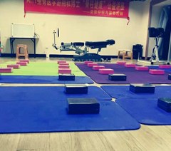广州恒河瑜伽培训中心轮播5
