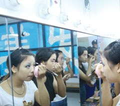 深圳市可人儿职业技能培训学校轮播4