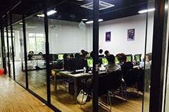 上海学琢名动漫教育轮播4