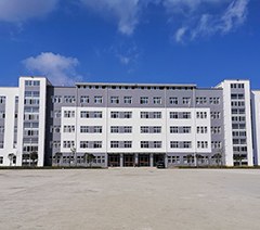 贵阳市华驿中学轮播4